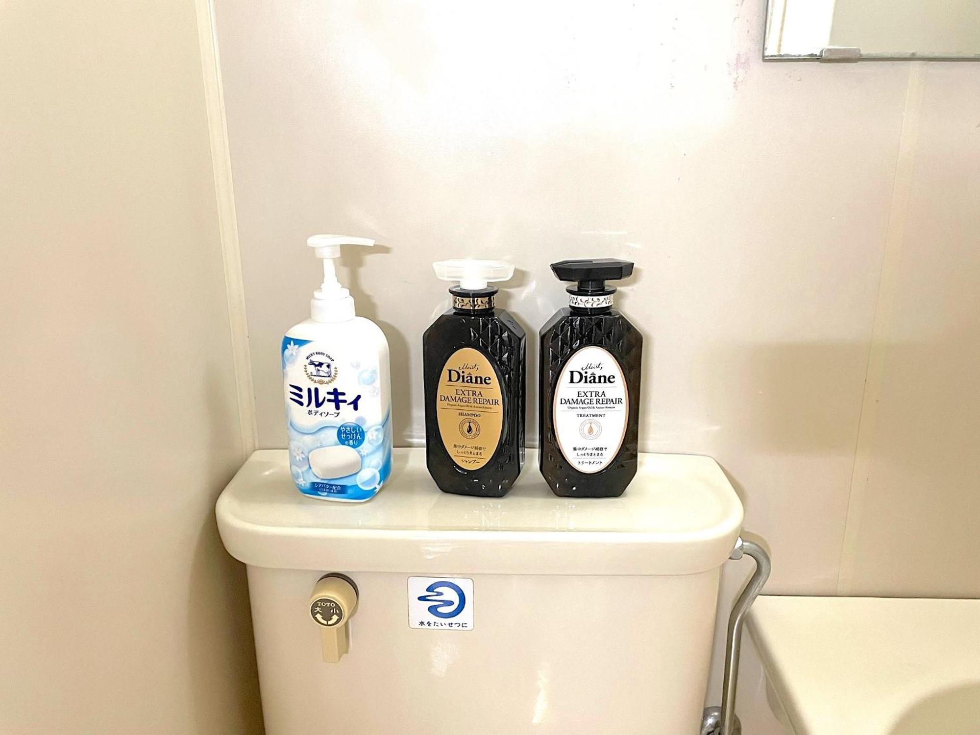 Fukuoka Airport Line Ijiri St Self Check In Apartment Exteriör bild