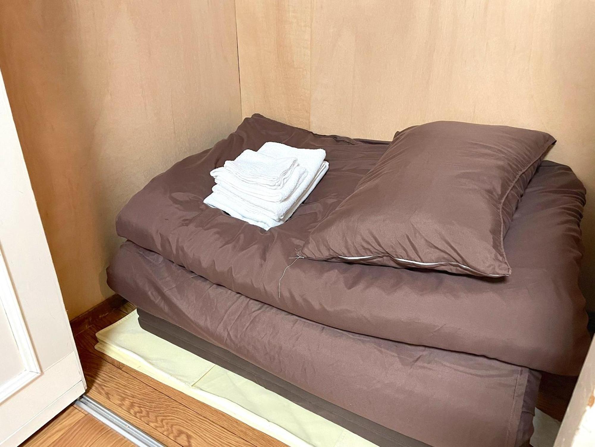 Fukuoka Airport Line Ijiri St Self Check In Apartment Exteriör bild
